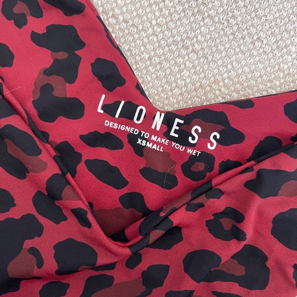 Lioness The Kourtney Bikini Set Red Leopard XS NWT - Picture 5 of 12